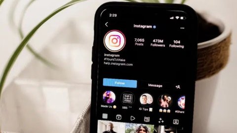 Instagram vuelve a "inspirarse" en TikTok en su nueva interfaz