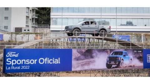 VMLY&R y Ford fueron reconocidos como el mejor stand indoor La Rural 2022 