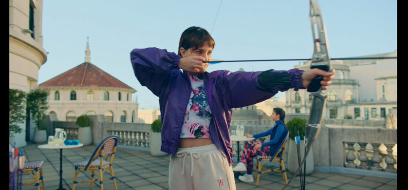 “Estoy”, la nueva campaña de VMLY&R para YOY
