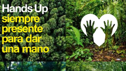Llega la segunda edición de la campaña solidaria Hands Up de Violetta Cosméticos