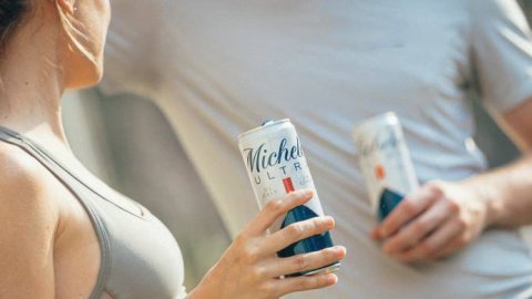 Michelob ULTRA es el main sponsor de la maratón de TyC Sports