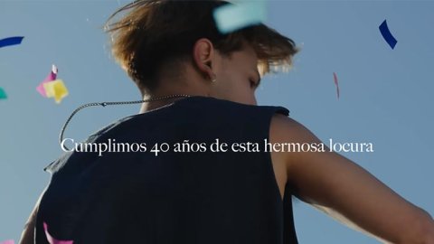 Carrefour lanzó el comercial por sus 40 años: “Loco vos, loco yo”