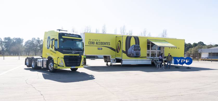 YPF y Volvo Trucks se unen para capacitar choferes de camiones con el objetivo de "cero accidentes"