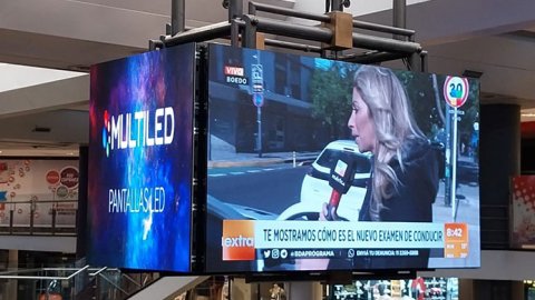 Multiled presentó un Cubo Led en el Plaza Liniers Shopping