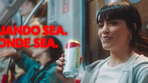 “Gancia + Lali”, la nueva campaña de Hello para Gancia