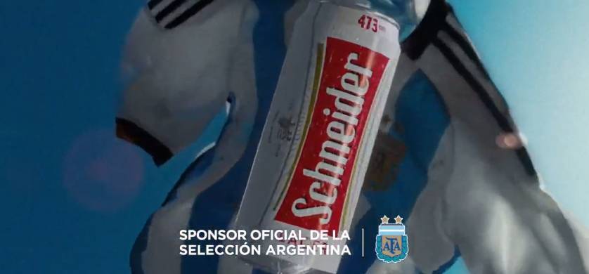 “Calor”, el comercial de Cerveza Schneider como antesala al Mundial de Qatar