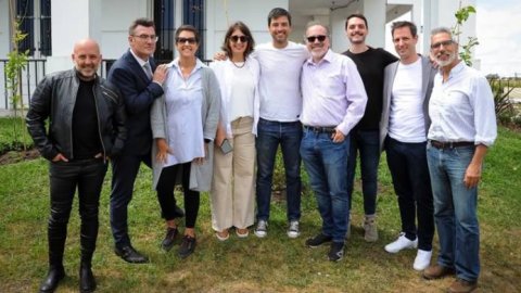 Artear celebró junto a clientes en el hotel de los famosos