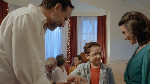 “Encontrarnos”, la nueva campaña de Hermida para Georgalos