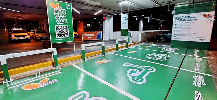 Schneider Electric instala cargadores para autos eléctricos en los principales centros comerciales de Argentina