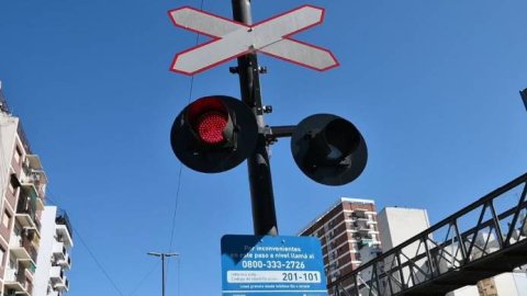 “Cruzá Seguro”, la campaña de Transporte y Ferrocarriles Argentinos para prevenir accidentes en Pasos a Nivel