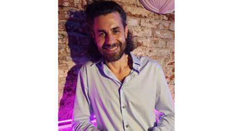 De un año mundialista, de guerras y desafíos digitales, a un 2023 electoral y programático