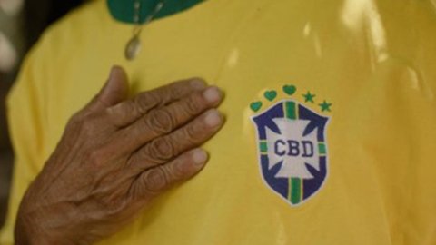 Homenaje de CONMEBOL y Mercado McCann a Pelé