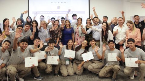 Cerró el programa de capacitación laboral y personal de Volvo Trucks con Fundación Pescar