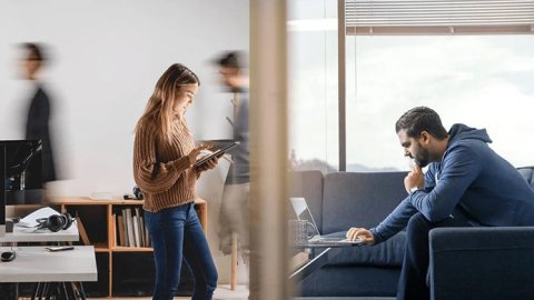 Trabajo híbrido, apps y home office: las nuevas tendencias de RRHH en 2023