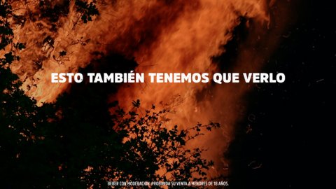 Cerveza Patagonia y R/GA lanzaron una campaña: “Algoritmo de fuego"