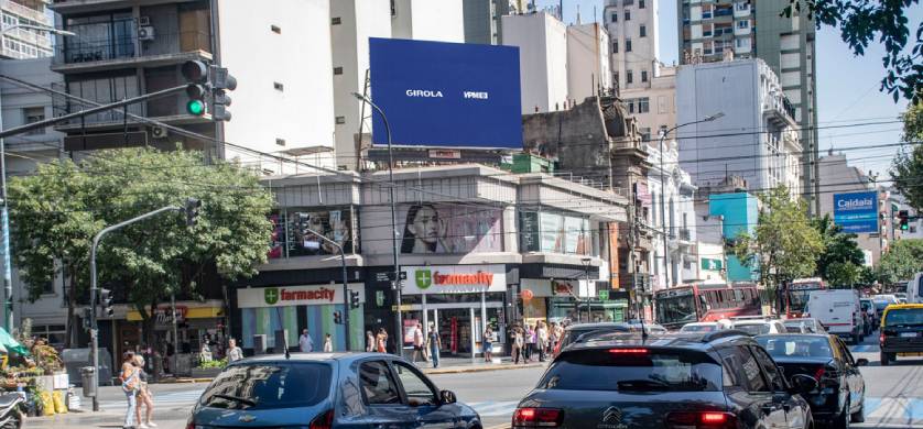 VPM y Girola inauguraron dos pantallas LED en la Ciudad de Buenos Aires