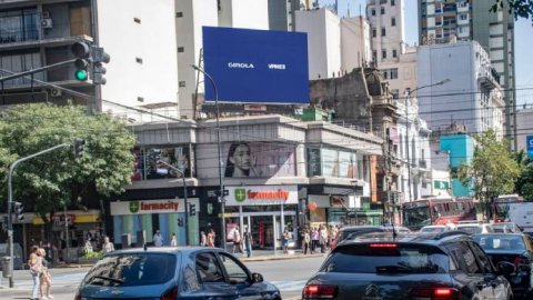 VPM y Girola inauguraron dos pantallas LED en la Ciudad de Buenos Aires