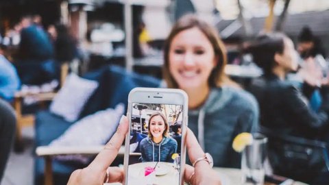 El impacto de los videos cortos en la era del consumo rápido