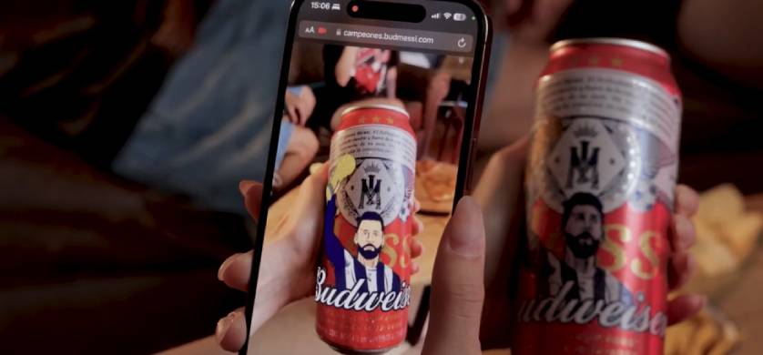 Acción de Budweiser: logró que las latas de Leo Messi hablen