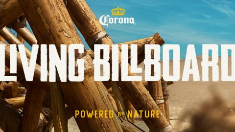 Corona presenta: ''Living Billboard''