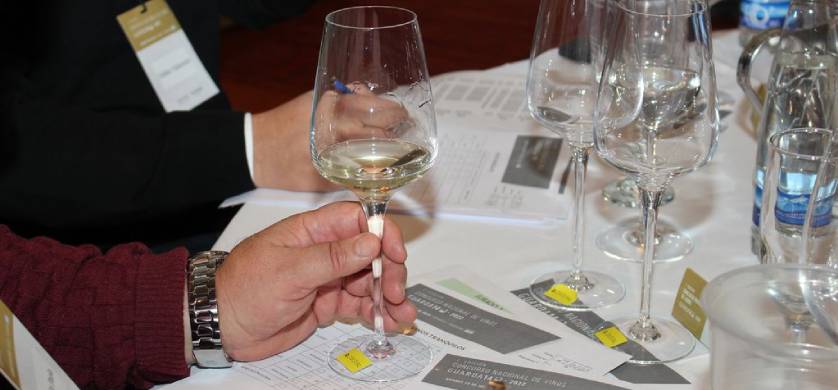 Los Andes lanza la segunda edición de su Concurso Nacional de Vinos “Guarda14”