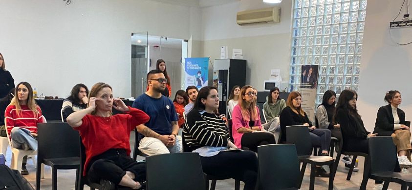 Grupo Perfil presentó su plataforma 360° en la agencia EssenceMediacom