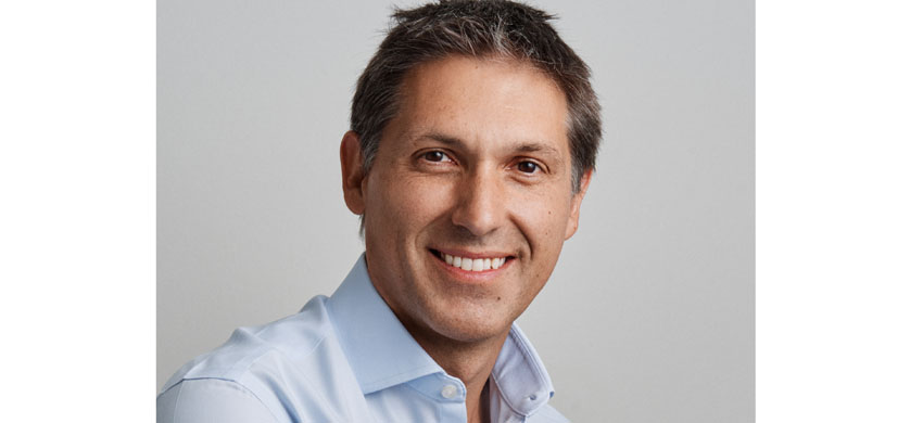 La importancia de liderar desde atrás para construir equipos resilientes e innovadores