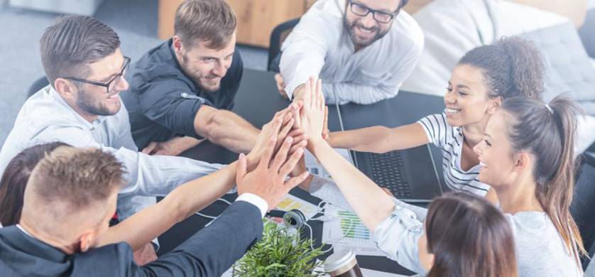 Fanbag presenta Happier, su nueva plataforma de beneficios corporativos