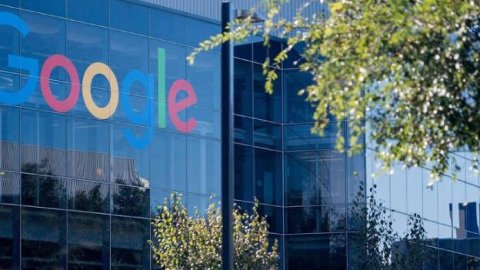 Aprueban una ley en Canadá que obliga a Facebook y Google a pagar a los medios