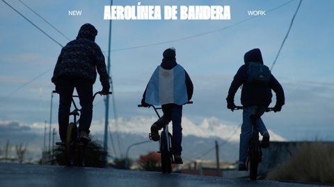 Liebre estrena “Aerolínea de Bandera”, la nueva campaña institucional de Aerolíneas Argentinas
