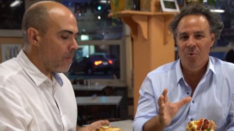 elGourmet estrena "Maestros de la Pizza" con Roberto Petersen