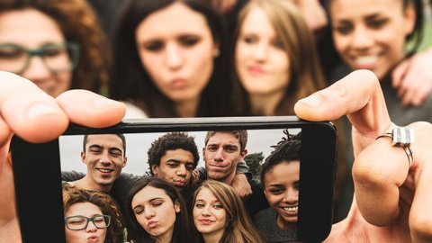 ¿Qué temas mueven a la GenZ y a los Millennials?