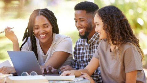 Los jóvenes argentinos demuestran mayor interés por la capacitación profesional entre los latinoamericanos