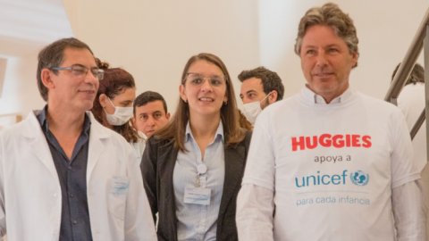 Huggies y UNICEF renuevan su alianza para mejorar la vida de niños