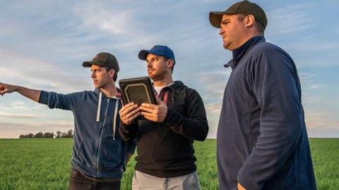 John Deere lanza la tercera temporada de su miniserie "Generación Conectada"