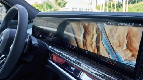 BMW elige a AWS para impulsar la plataforma de conducción