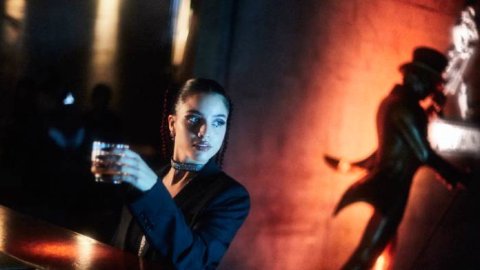 Emilia Mernes confirmó su alianza con Johnnie Walker