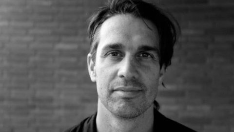 Poster suma a Rafael Quinto como nuevo director