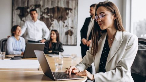 Semana laboral de cuatro días: qué opinan las empresas de la región