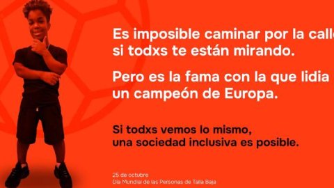 La Selección Española de Fútbol de Talla Baja y la Asociación Crecer lanzan su campaña