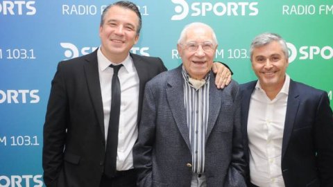 DSPORTS Radio recibió el premio Alumni por su cobertura del Mundial de Fútbol Qatar 2022