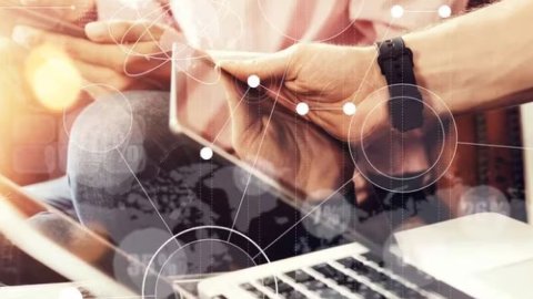 Infobae Talks Pensamiento Techie: cómo impacta la IA en la producción, el consumo y el mundo laboral