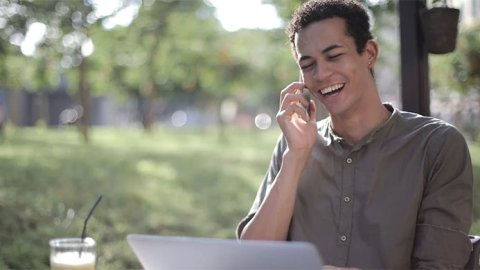 Adecco: A la mayoría de los jóvenes les interesaría trabajar durante el verano