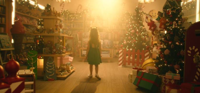 En esta Navidad, Unicenter y Don muestran que “Estar presentes es el mejor regalo”