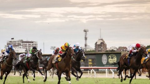 El Gran Premio Internacional Carlos Pellegrini vive una nueva fiesta en San Isidro