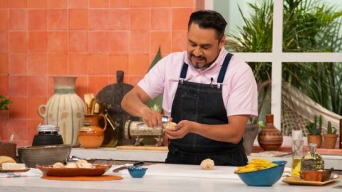 elGourmet revive las memorias más anheladas en “La Cocina de los Recuerdos” con Sergio Camacho