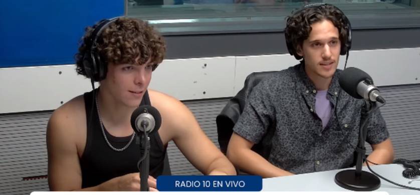 Andy Pruss y Juan Caruso, actores de "La sociedad de la nieve", visitaron Radio 10