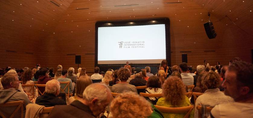 Con el auspicio de Clarín, empezó el Festival de Cine de José Ignacio