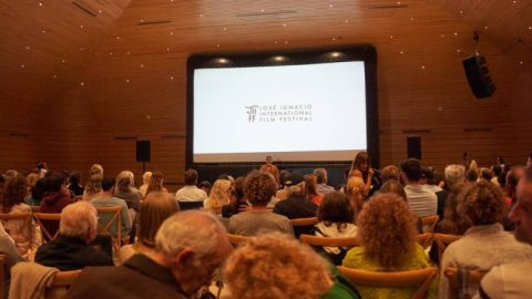 Con el auspicio de Clarín, empezó el Festival de Cine de José Ignacio