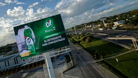 Global Vía Pública amplía nuevamente su parque de Pantallas LED